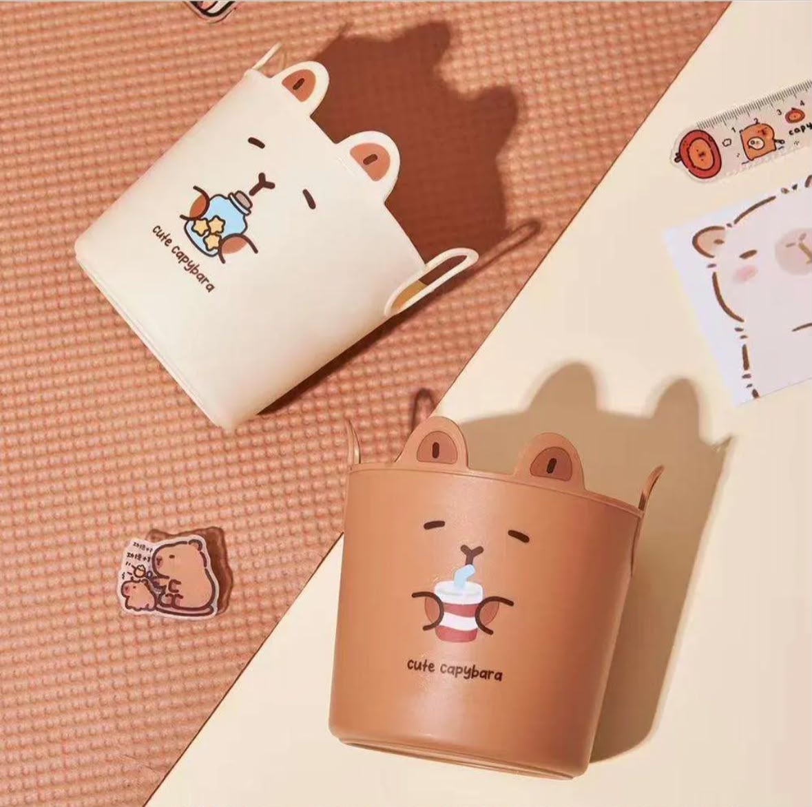 Capy bara organizer