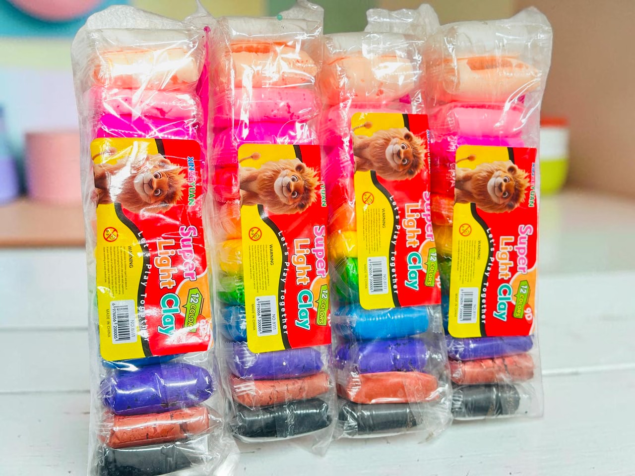 Miso station 12-color super light modeling clay set in clear plastic packaging with sculpting tools included