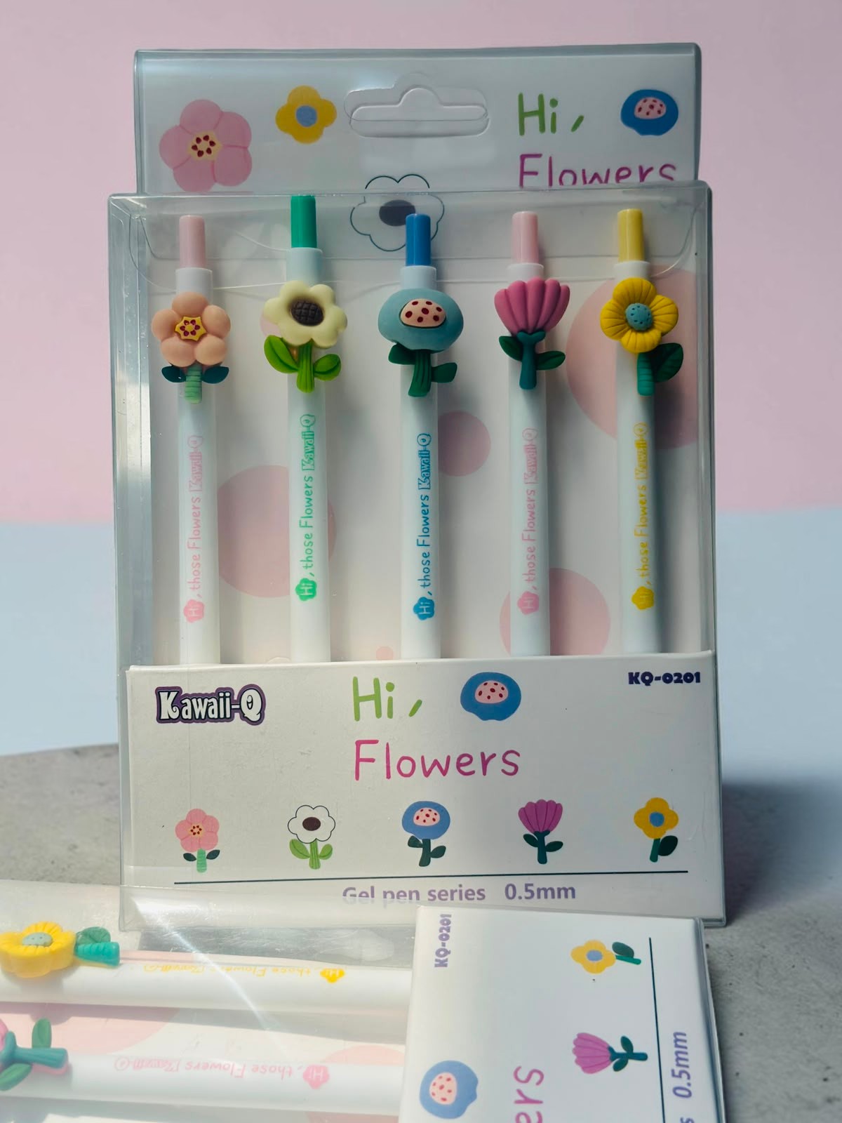 Miso station Kawaii-Q gel pen set with five white pens featuring colorful 3D silicone flower toppers and 0.5mm tips.
